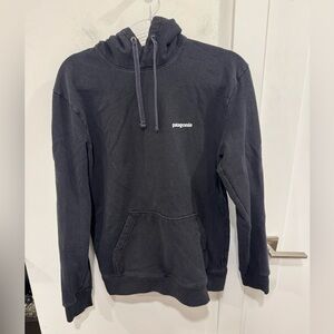 Patagonia Men's Charcoal Hoodie